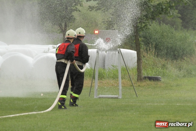 Zdjęcie w galerii na portalu naszraciborz.pl: Samborowice rywalizowały same ze sobą. Wynik pierwszej drużyny poniżej setki! wiadomości z regionu