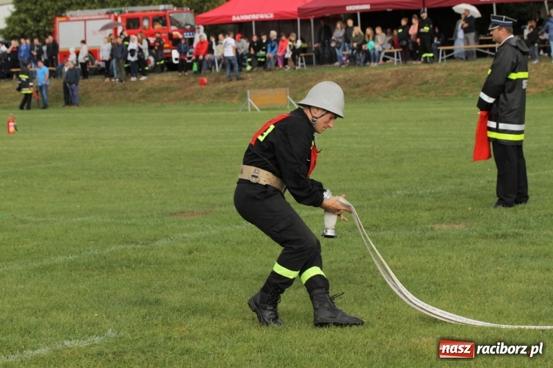 Zdjęcie w galerii na portalu naszraciborz.pl: Samborowice rywalizowały same ze sobą. Wynik pierwszej drużyny poniżej setki! wiadomości z regionu