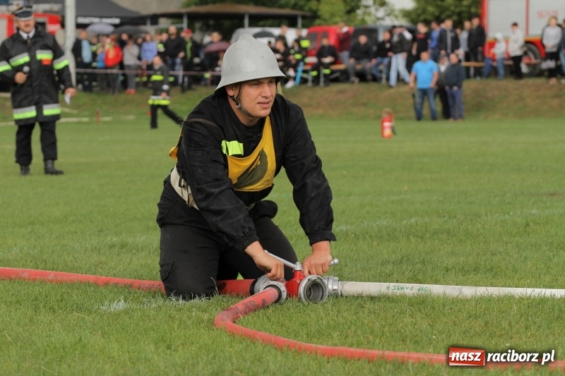 Zdjęcie w galerii na portalu naszraciborz.pl: Samborowice rywalizowały same ze sobą. Wynik pierwszej drużyny poniżej setki! wiadomości z regionu