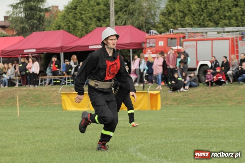 Zdjęcie w galerii na portalu naszraciborz.pl: Samborowice rywalizowały same ze sobą. Wynik pierwszej drużyny poniżej setki! wiadomości z regionu