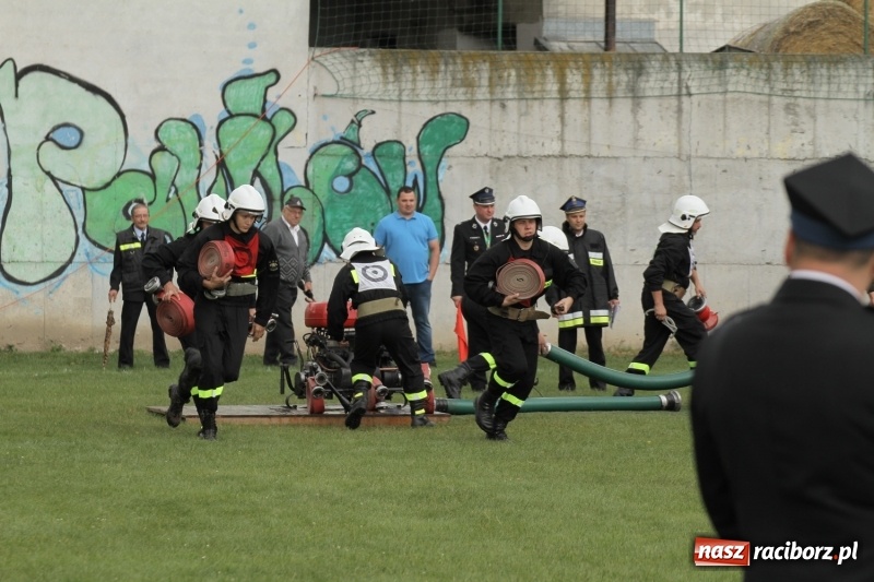 Zdjęcie w galerii na portalu naszraciborz.pl: Samborowice rywalizowały same ze sobą. Wynik pierwszej drużyny poniżej setki! wiadomości z regionu