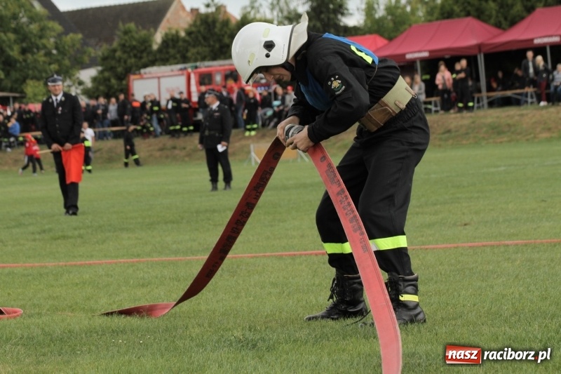 Zdjęcie w galerii na portalu naszraciborz.pl: Samborowice rywalizowały same ze sobą. Wynik pierwszej drużyny poniżej setki! wiadomości z regionu