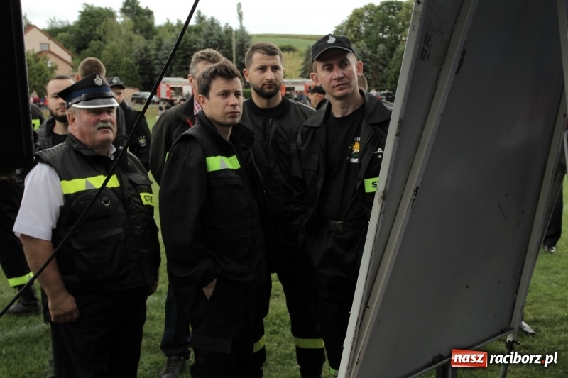 Zdjęcie w galerii na portalu naszraciborz.pl: Samborowice rywalizowały same ze sobą. Wynik pierwszej drużyny poniżej setki! wiadomości z regionu