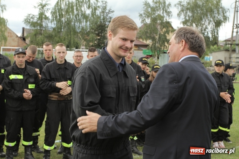 Zdjęcie w galerii na portalu naszraciborz.pl: Samborowice rywalizowały same ze sobą. Wynik pierwszej drużyny poniżej setki! wiadomości z regionu
