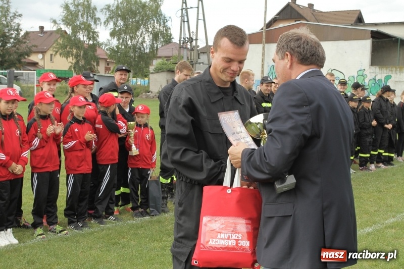 Zdjęcie w galerii na portalu naszraciborz.pl: Samborowice rywalizowały same ze sobą. Wynik pierwszej drużyny poniżej setki! wiadomości z regionu