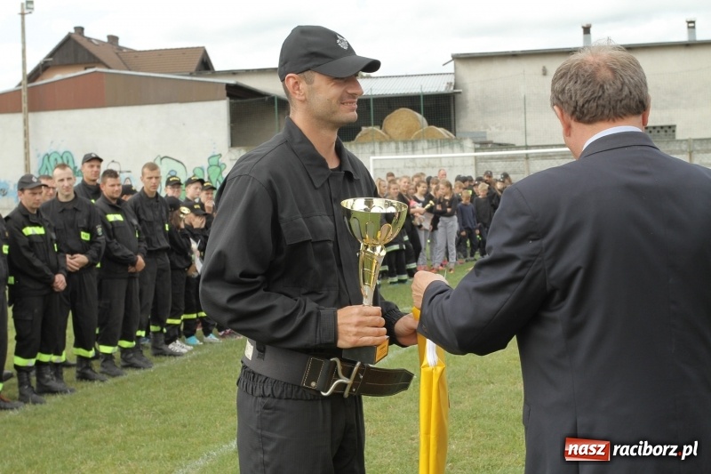 Zdjęcie w galerii na portalu naszraciborz.pl: Samborowice rywalizowały same ze sobą. Wynik pierwszej drużyny poniżej setki! wiadomości z regionu