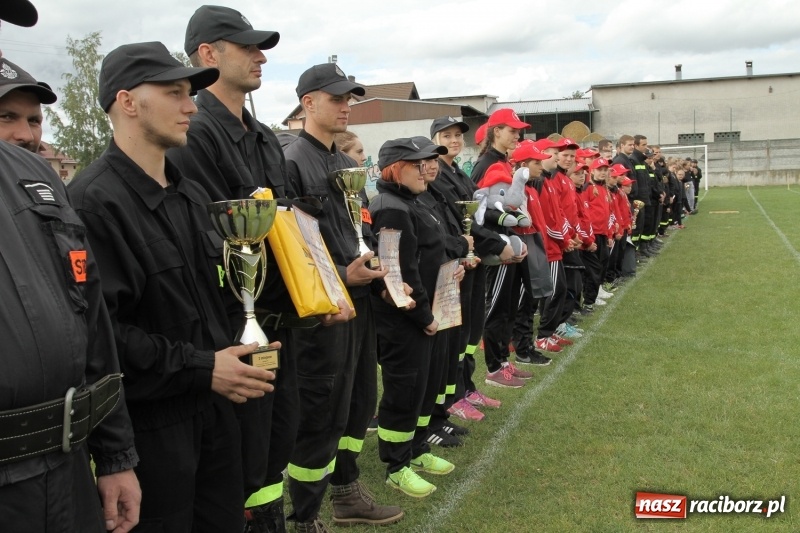 Zdjęcie w galerii na portalu naszraciborz.pl: Samborowice rywalizowały same ze sobą. Wynik pierwszej drużyny poniżej setki! wiadomości z regionu