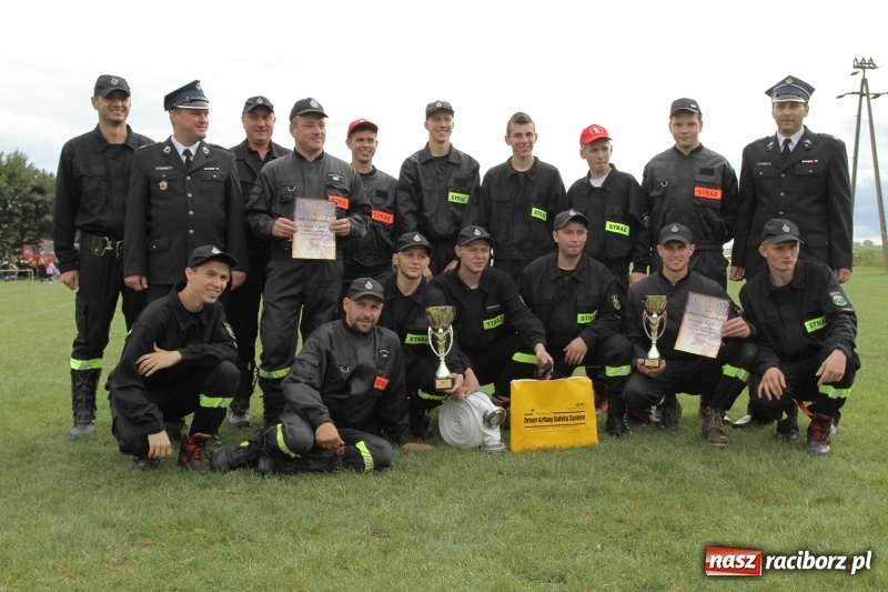 Zdjęcie w galerii na portalu naszraciborz.pl: Samborowice rywalizowały same ze sobą. Wynik pierwszej drużyny poniżej setki! wiadomości z regionu