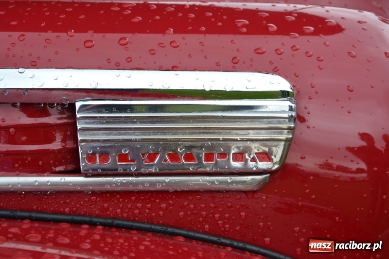 Zdjęcie w galerii na portalu naszraciborz.pl: Szrot czy sztos? Co jeździ po naszych drogach?  wiadomości z regionu