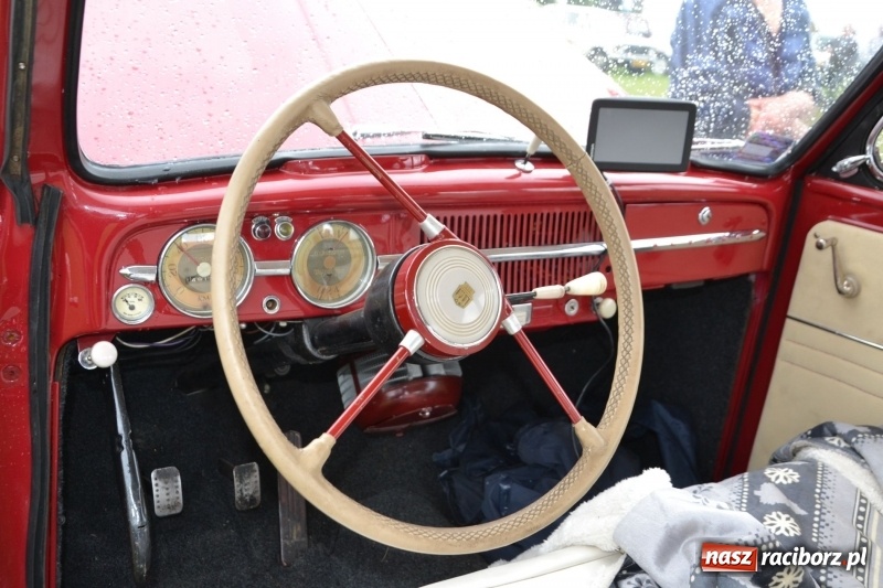 Zdjęcie w galerii na portalu naszraciborz.pl: Szrot czy sztos? Co jeździ po naszych drogach?  wiadomości z regionu