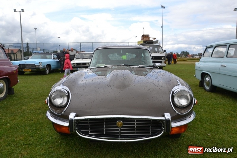 Zdjęcie w galerii na portalu naszraciborz.pl: Szrot czy sztos? Co jeździ po naszych drogach?  wiadomości z regionu