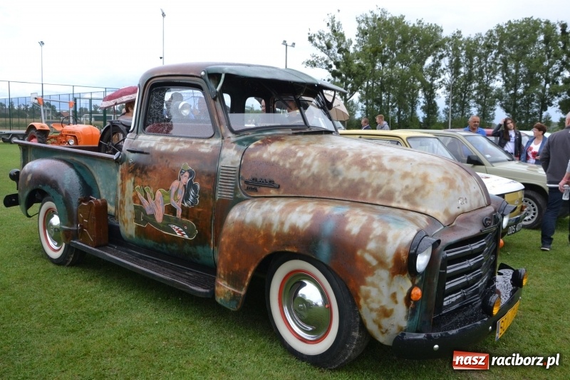 Zdjęcie w galerii na portalu naszraciborz.pl: Szrot czy sztos? Co jeździ po naszych drogach?  wiadomości z regionu