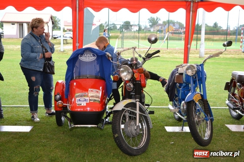 Zdjęcie w galerii na portalu naszraciborz.pl: Szrot czy sztos? Co jeździ po naszych drogach?  wiadomości z regionu