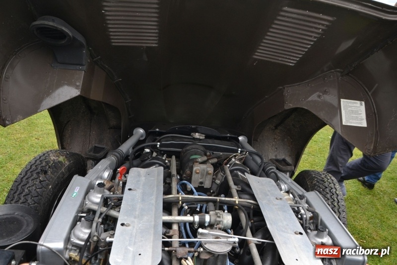 Zdjęcie w galerii na portalu naszraciborz.pl: Szrot czy sztos? Co jeździ po naszych drogach?  wiadomości z regionu