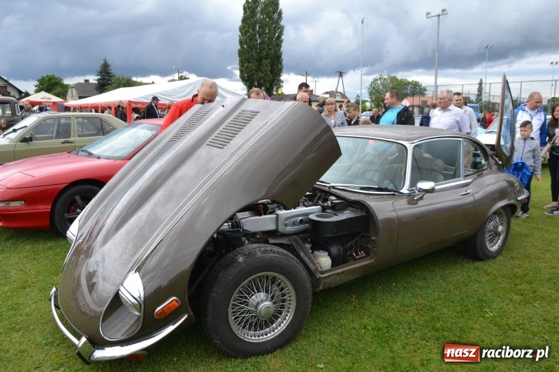 Zdjęcie w galerii na portalu naszraciborz.pl: Szrot czy sztos? Co jeździ po naszych drogach?  wiadomości z regionu