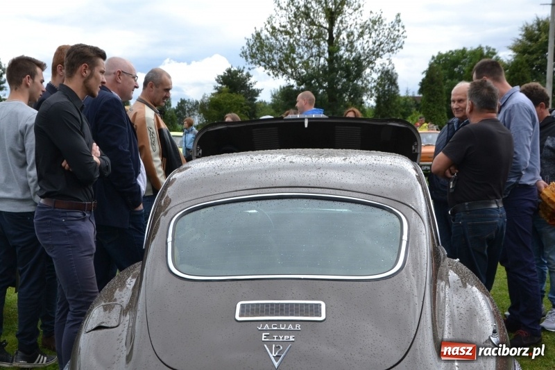 Zdjęcie w galerii na portalu naszraciborz.pl: Szrot czy sztos? Co jeździ po naszych drogach?  wiadomości z regionu