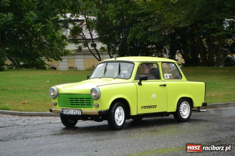 Zdjęcie w galerii na portalu naszraciborz.pl: Szrot czy sztos? Co jeździ po naszych drogach?  wiadomości z regionu