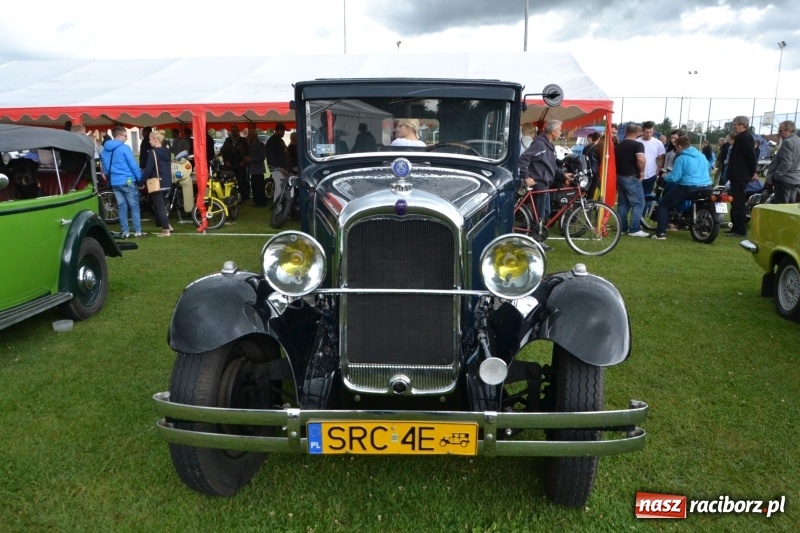 Zdjęcie w galerii na portalu naszraciborz.pl: Szrot czy sztos? Co jeździ po naszych drogach?  wiadomości z regionu