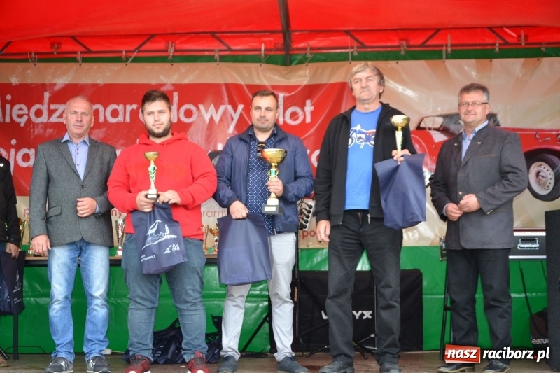 Zdjęcie w galerii na portalu naszraciborz.pl: Szrot czy sztos? Co jeździ po naszych drogach?  wiadomości z regionu