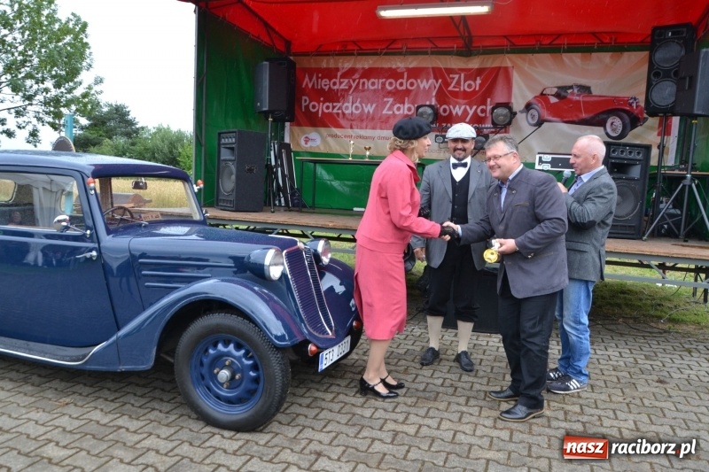 Zdjęcie w galerii na portalu naszraciborz.pl: Szrot czy sztos? Co jeździ po naszych drogach?  wiadomości z regionu