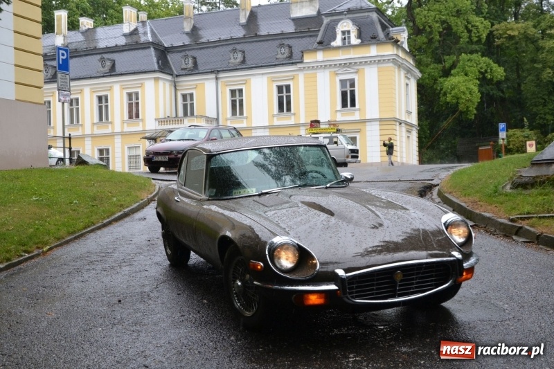 Zdjęcie w galerii na portalu naszraciborz.pl: Szrot czy sztos? Co jeździ po naszych drogach?  wiadomości z regionu