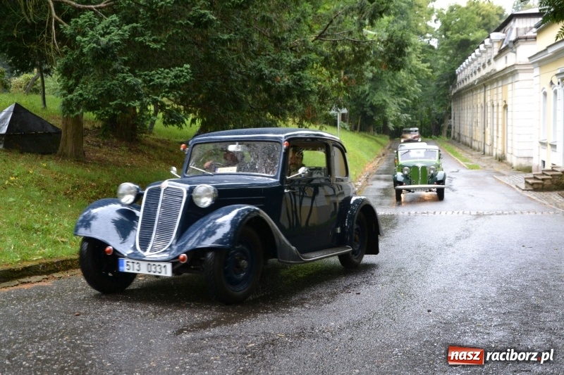 Zdjęcie w galerii na portalu naszraciborz.pl: Szrot czy sztos? Co jeździ po naszych drogach?  wiadomości z regionu