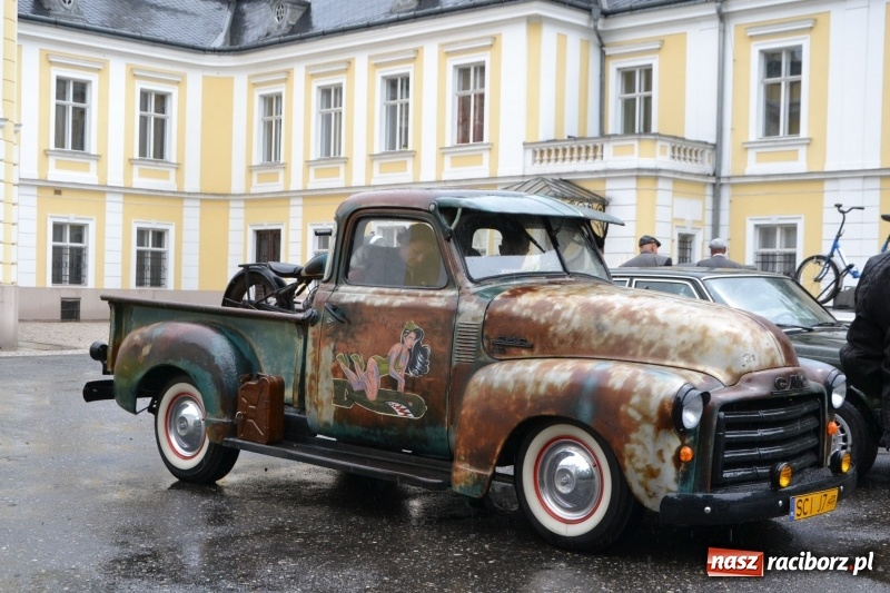 Zdjęcie w galerii na portalu naszraciborz.pl: Szrot czy sztos? Co jeździ po naszych drogach?  wiadomości z regionu