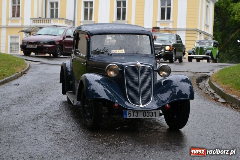 Zdjęcie w galerii na portalu naszraciborz.pl: Szrot czy sztos? Co jeździ po naszych drogach?  wiadomości z regionu