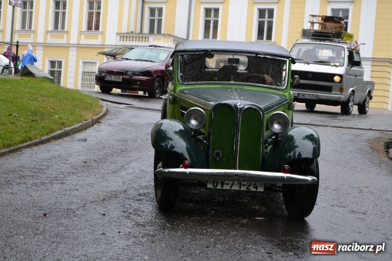 Zdjęcie w galerii na portalu naszraciborz.pl: Szrot czy sztos? Co jeździ po naszych drogach?  wiadomości z regionu
