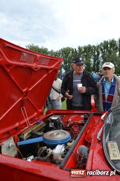 Zdjęcie w galerii na portalu naszraciborz.pl: Szrot czy sztos? Co jeździ po naszych drogach?  wiadomości z regionu