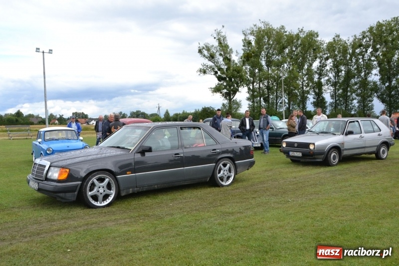 Zdjęcie w galerii na portalu naszraciborz.pl: Szrot czy sztos? Co jeździ po naszych drogach?  wiadomości z regionu