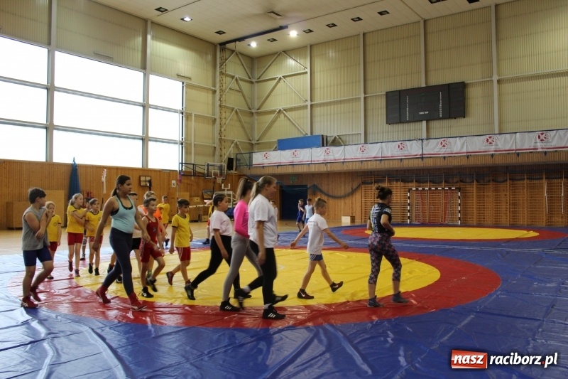 Zdjęcie w galerii na portalu naszraciborz.pl: Zapaśnicy MKZ Unii Racibórz i Lokomotiva Krnov na zgrupowaniu w Szczyrku wiadomości z regionu