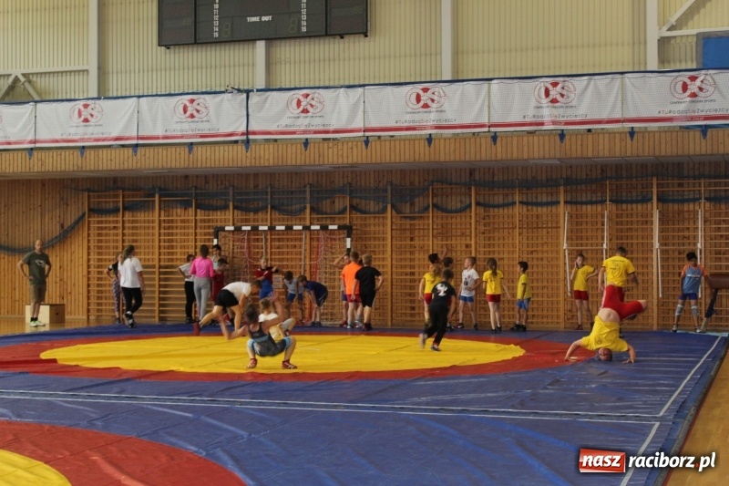 Zdjęcie w galerii na portalu naszraciborz.pl: Zapaśnicy MKZ Unii Racibórz i Lokomotiva Krnov na zgrupowaniu w Szczyrku wiadomości z regionu