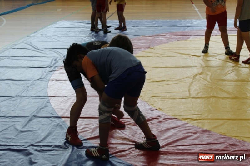 Zdjęcie w galerii na portalu naszraciborz.pl: Zapaśnicy MKZ Unii Racibórz i Lokomotiva Krnov na zgrupowaniu w Szczyrku wiadomości z regionu