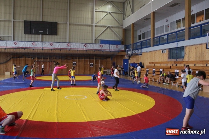 Zdjęcie w galerii na portalu naszraciborz.pl: Zapaśnicy MKZ Unii Racibórz i Lokomotiva Krnov na zgrupowaniu w Szczyrku wiadomości z regionu