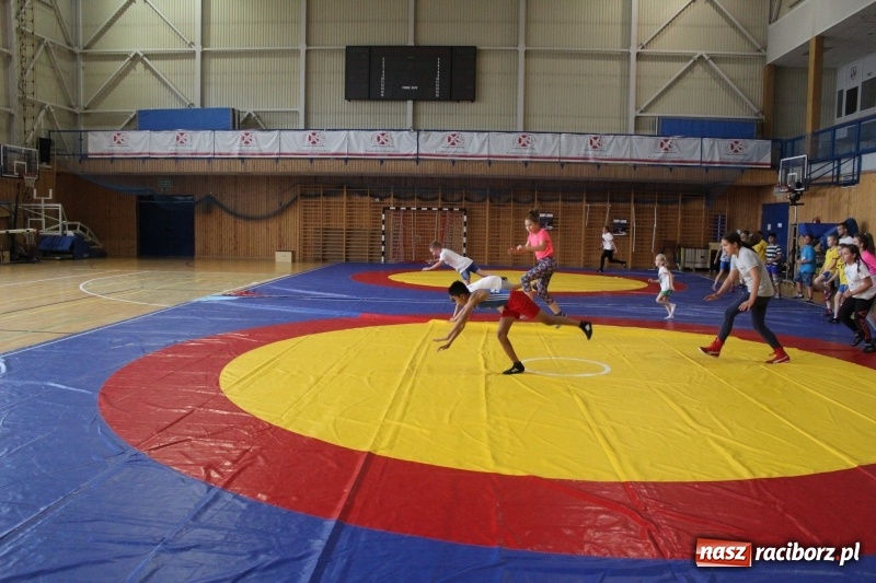 Zdjęcie w galerii na portalu naszraciborz.pl: Zapaśnicy MKZ Unii Racibórz i Lokomotiva Krnov na zgrupowaniu w Szczyrku wiadomości z regionu