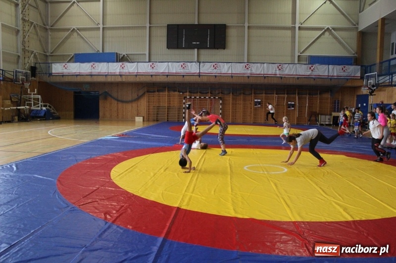 Zdjęcie w galerii na portalu naszraciborz.pl: Zapaśnicy MKZ Unii Racibórz i Lokomotiva Krnov na zgrupowaniu w Szczyrku wiadomości z regionu