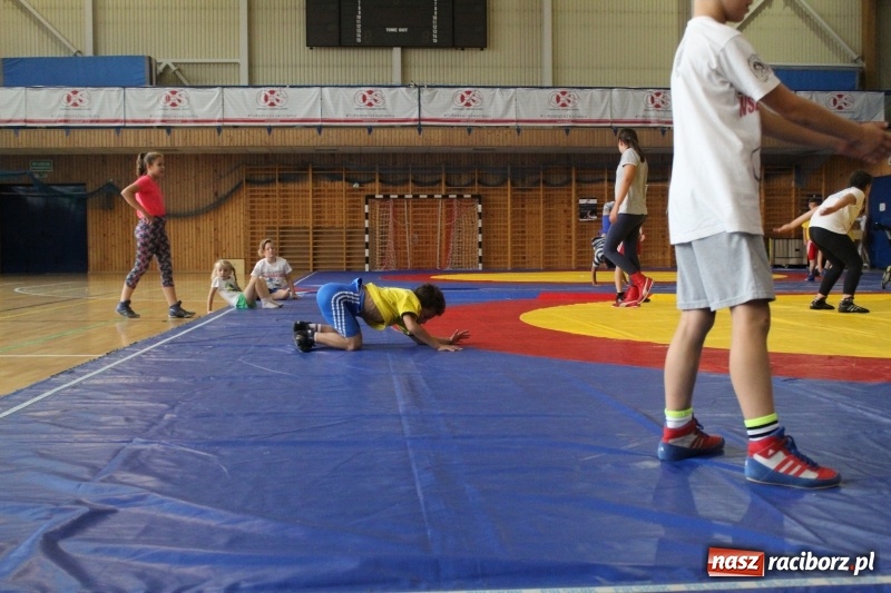 Zdjęcie w galerii na portalu naszraciborz.pl: Zapaśnicy MKZ Unii Racibórz i Lokomotiva Krnov na zgrupowaniu w Szczyrku wiadomości z regionu