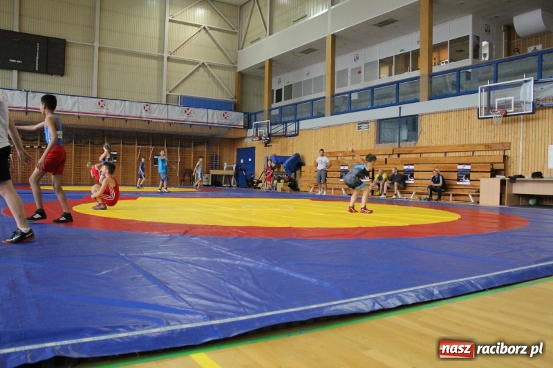 Zdjęcie w galerii na portalu naszraciborz.pl: Zapaśnicy MKZ Unii Racibórz i Lokomotiva Krnov na zgrupowaniu w Szczyrku wiadomości z regionu