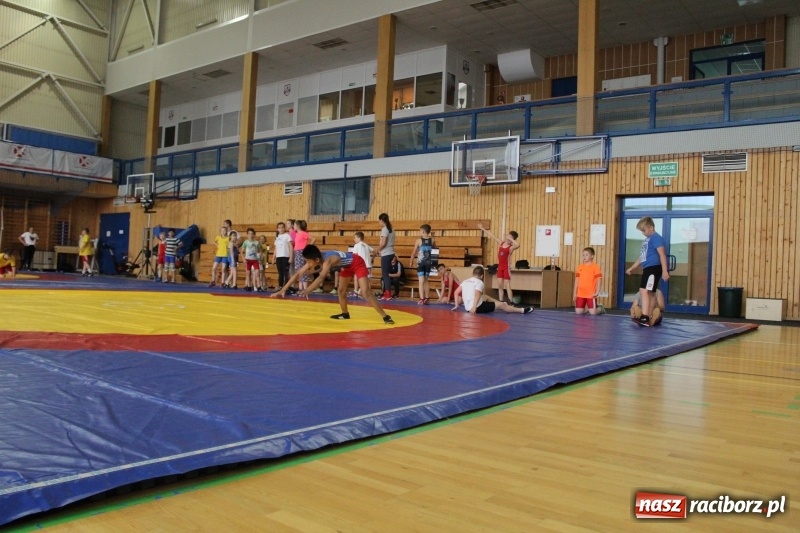 Zdjęcie w galerii na portalu naszraciborz.pl: Zapaśnicy MKZ Unii Racibórz i Lokomotiva Krnov na zgrupowaniu w Szczyrku wiadomości z regionu