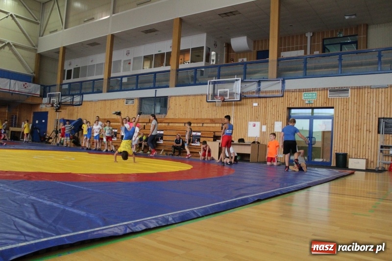 Zdjęcie w galerii na portalu naszraciborz.pl: Zapaśnicy MKZ Unii Racibórz i Lokomotiva Krnov na zgrupowaniu w Szczyrku wiadomości z regionu