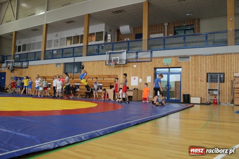 Zdjęcie w galerii na portalu naszraciborz.pl: Zapaśnicy MKZ Unii Racibórz i Lokomotiva Krnov na zgrupowaniu w Szczyrku wiadomości z regionu