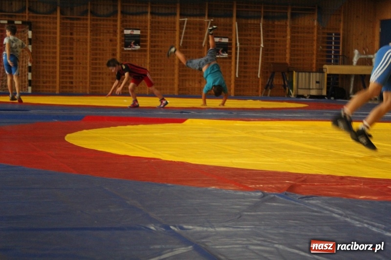 Zdjęcie w galerii na portalu naszraciborz.pl: Zapaśnicy MKZ Unii Racibórz i Lokomotiva Krnov na zgrupowaniu w Szczyrku wiadomości z regionu