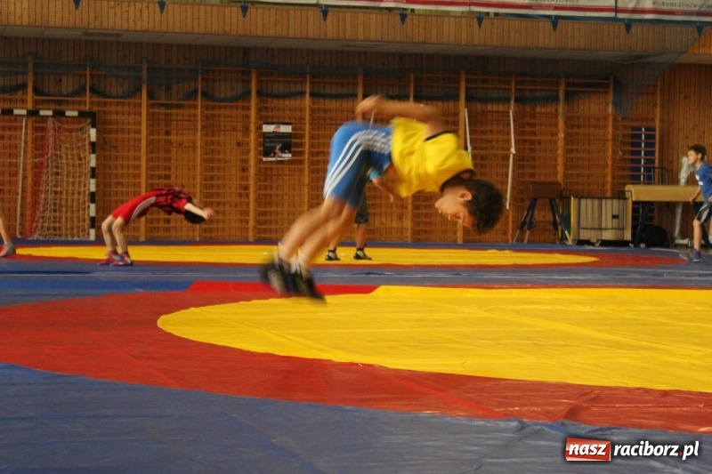 Zdjęcie w galerii na portalu naszraciborz.pl: Zapaśnicy MKZ Unii Racibórz i Lokomotiva Krnov na zgrupowaniu w Szczyrku wiadomości z regionu