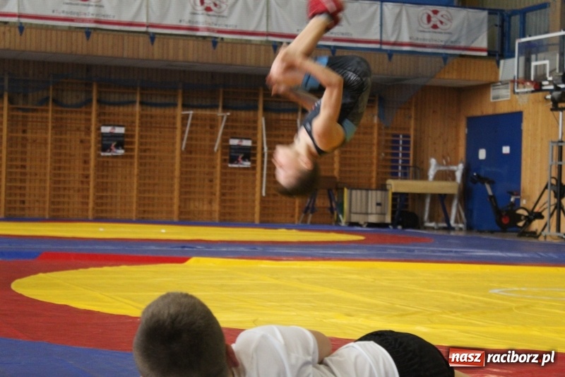 Zdjęcie w galerii na portalu naszraciborz.pl: Zapaśnicy MKZ Unii Racibórz i Lokomotiva Krnov na zgrupowaniu w Szczyrku wiadomości z regionu