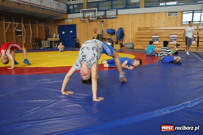 Zdjęcie w galerii na portalu naszraciborz.pl: Zapaśnicy MKZ Unii Racibórz i Lokomotiva Krnov na zgrupowaniu w Szczyrku wiadomości z regionu