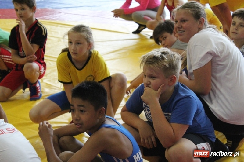 Zdjęcie w galerii na portalu naszraciborz.pl: Zapaśnicy MKZ Unii Racibórz i Lokomotiva Krnov na zgrupowaniu w Szczyrku wiadomości z regionu