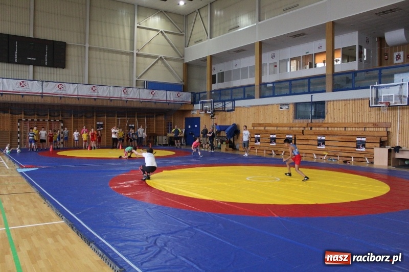 Zdjęcie w galerii na portalu naszraciborz.pl: Zapaśnicy MKZ Unii Racibórz i Lokomotiva Krnov na zgrupowaniu w Szczyrku wiadomości z regionu