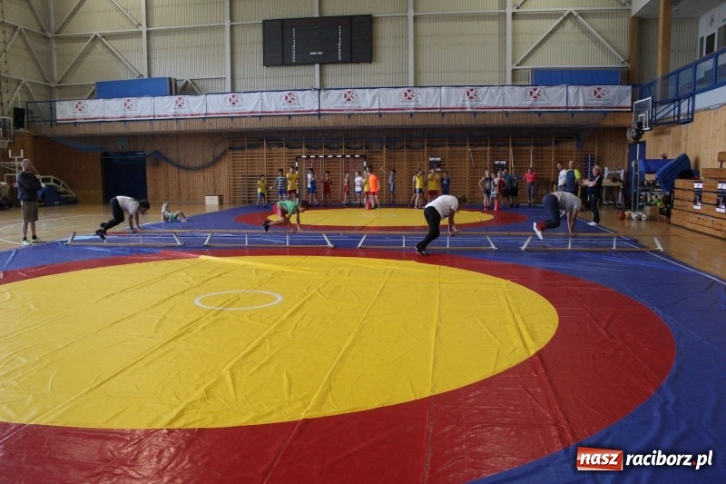 Zdjęcie w galerii na portalu naszraciborz.pl: Zapaśnicy MKZ Unii Racibórz i Lokomotiva Krnov na zgrupowaniu w Szczyrku wiadomości z regionu