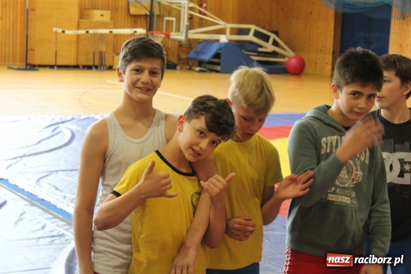 Zdjęcie w galerii na portalu naszraciborz.pl: Zapaśnicy MKZ Unii Racibórz i Lokomotiva Krnov na zgrupowaniu w Szczyrku wiadomości z regionu